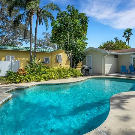 Sea Board Pool Home - Monthly Vacation Rental